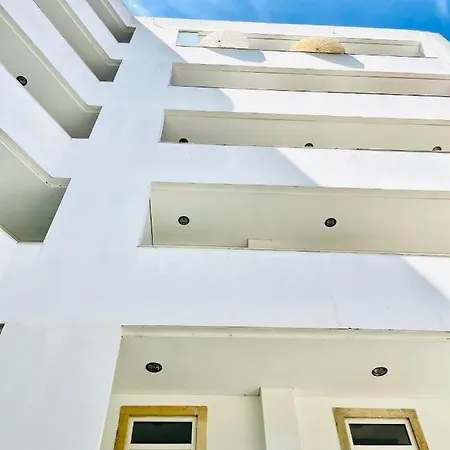 Sunny Arroios * Lisbon