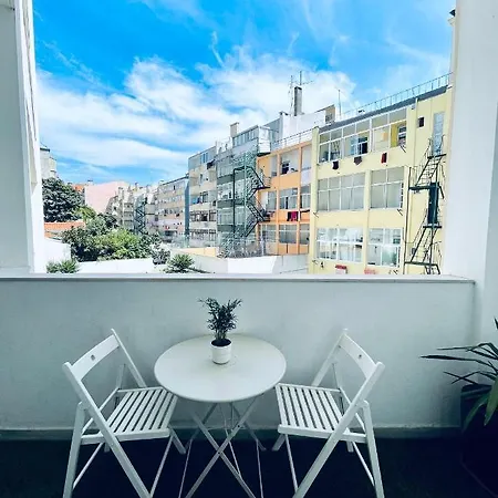 Daire Sunny Arroios *